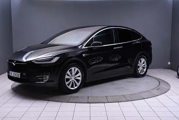 Tesla Model X 2018 photo 3