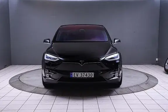 Tesla Model X 2018 photo 2