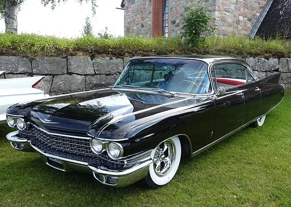 Cadillac Sixty Special 1960 photo 2