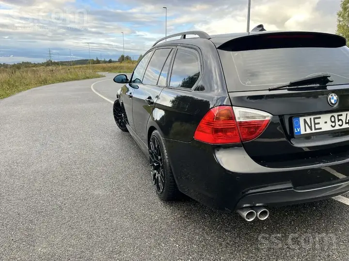 BMW 325D 2007 photo 4
