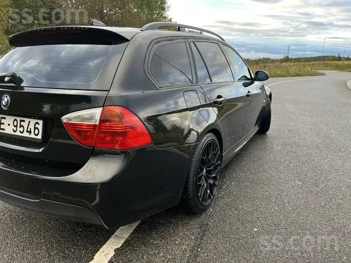 BMW 325D 2007 photo 3