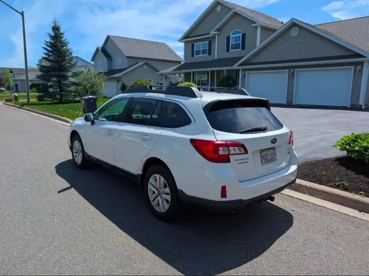Subaru Outback 2016 photo 3