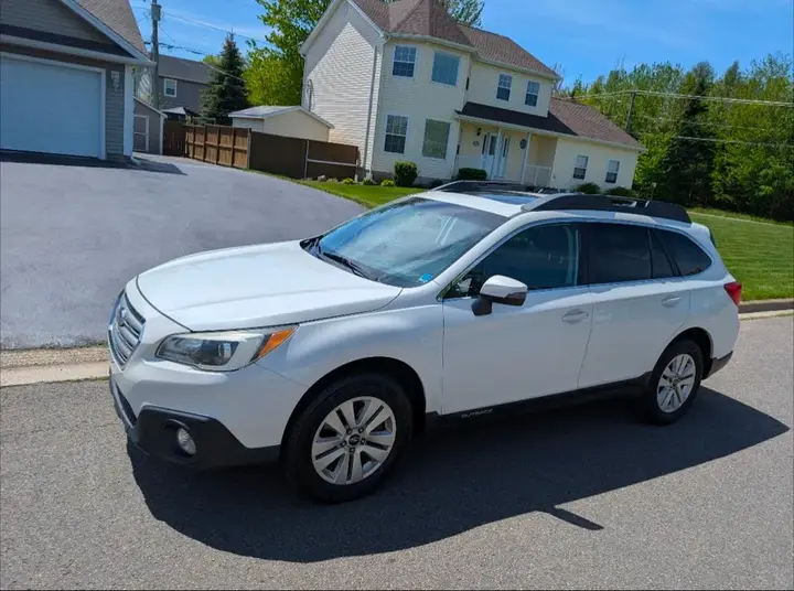 Subaru Outback 2016 photo 2