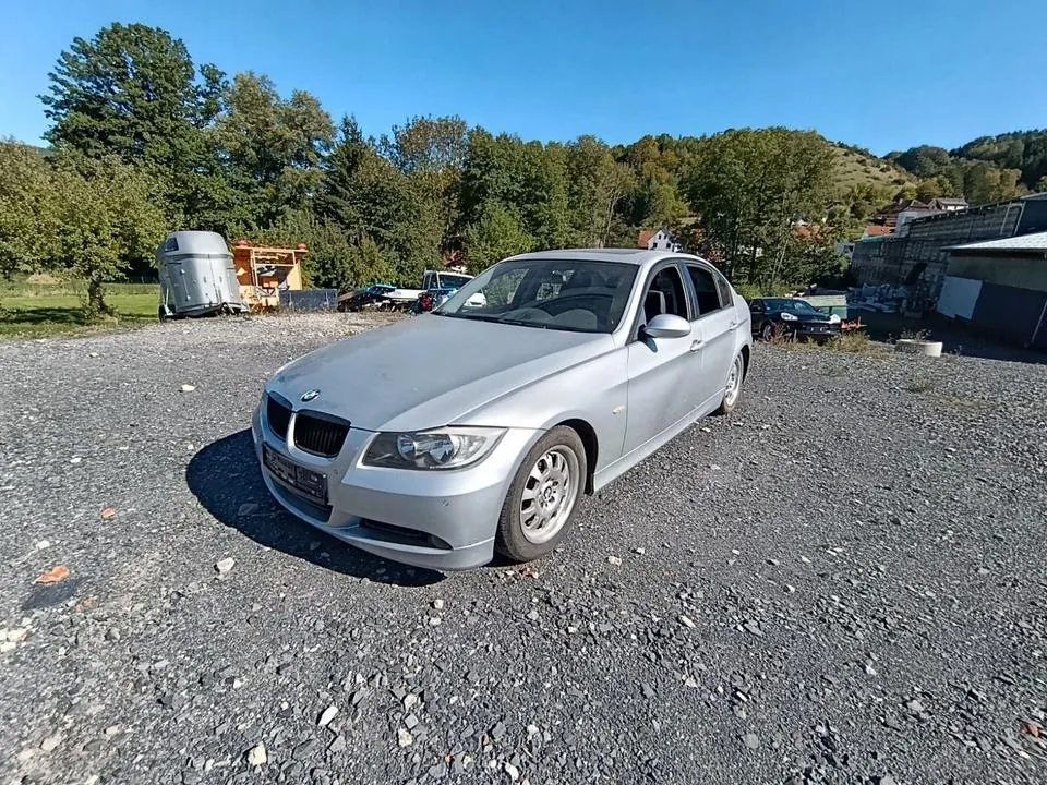 BMW 320I