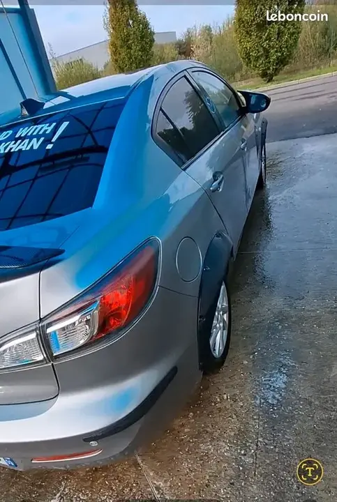 Mazda 3 2012 photo 2