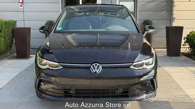 Volkswagen Golf 2024 photo 2