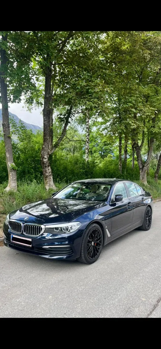 BMW 530E