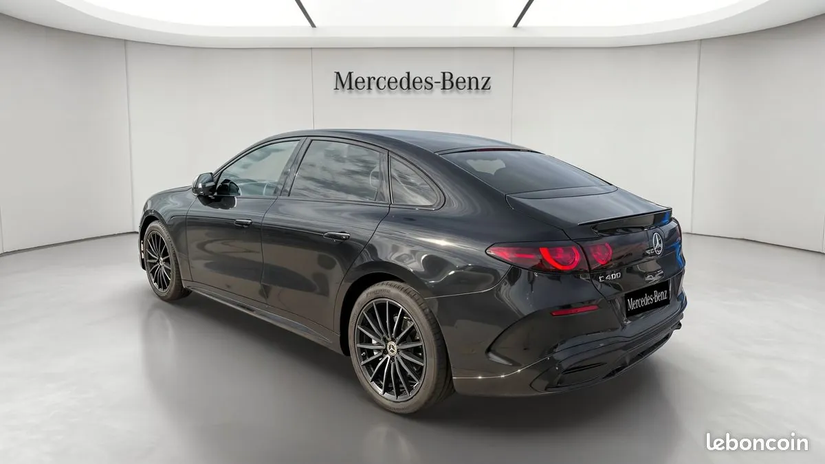 Mercedes-Benz C-Class 2026 photo 3
