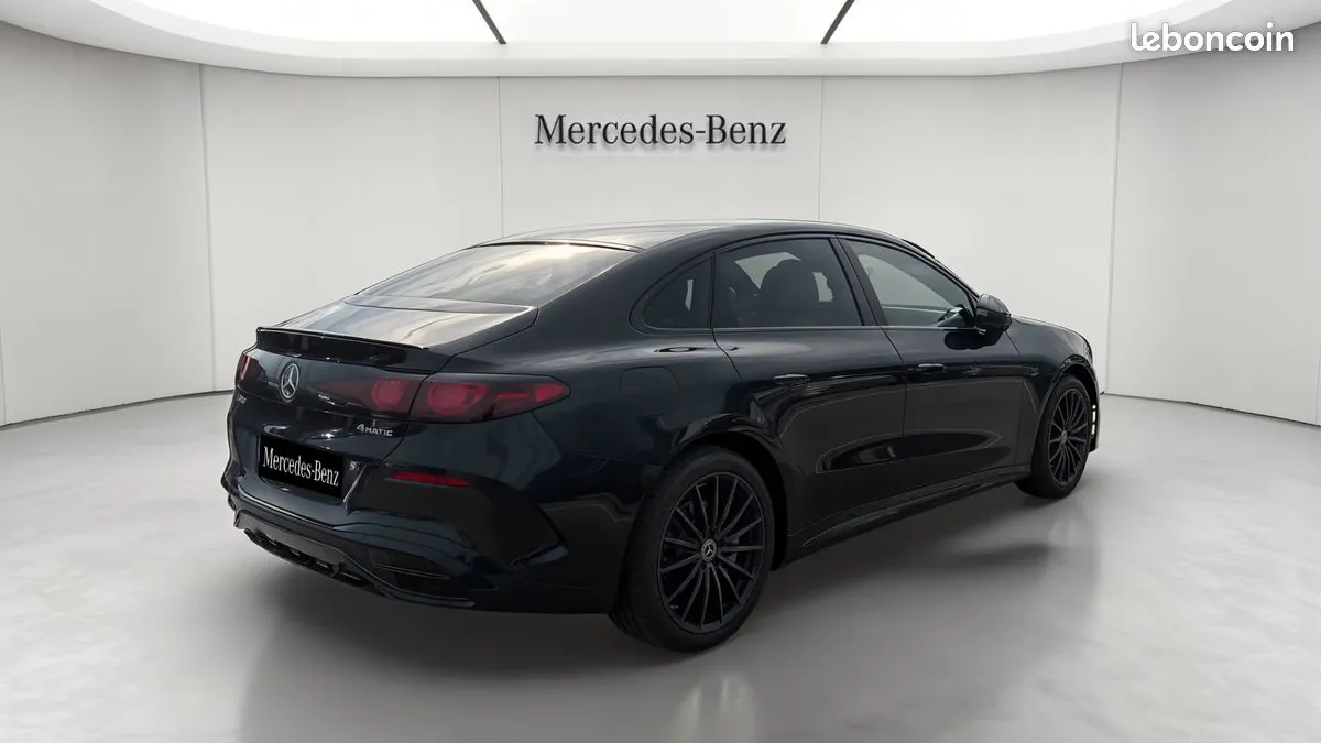 Mercedes-Benz C-Class 2026 photo 5