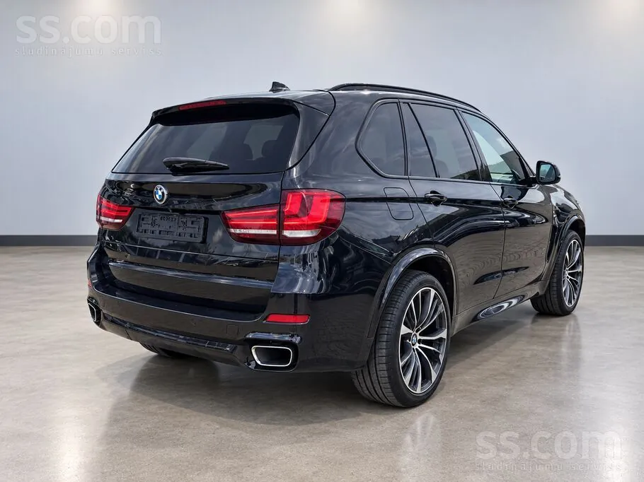BMW X5 2018 photo 2
