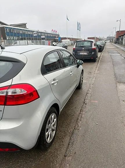 Kia Rio 2012 photo 3