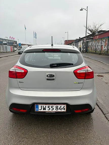Kia Rio 2012 photo 2