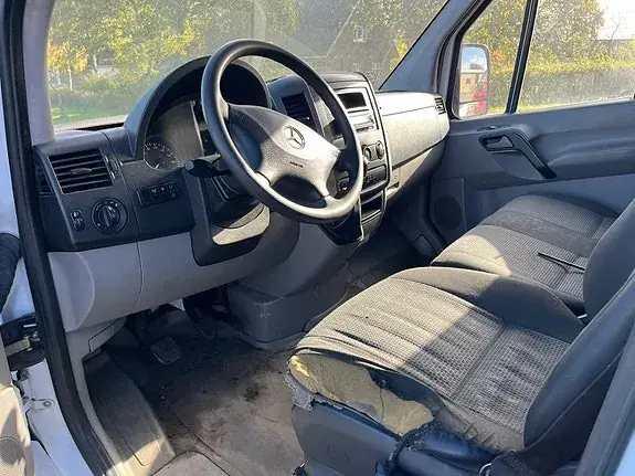 Mercedes-Benz Sprinter 316 2012 photo 5