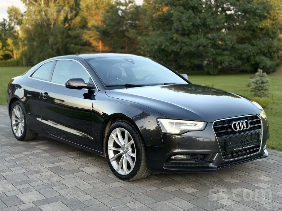 Audi A5 2012 photo 3