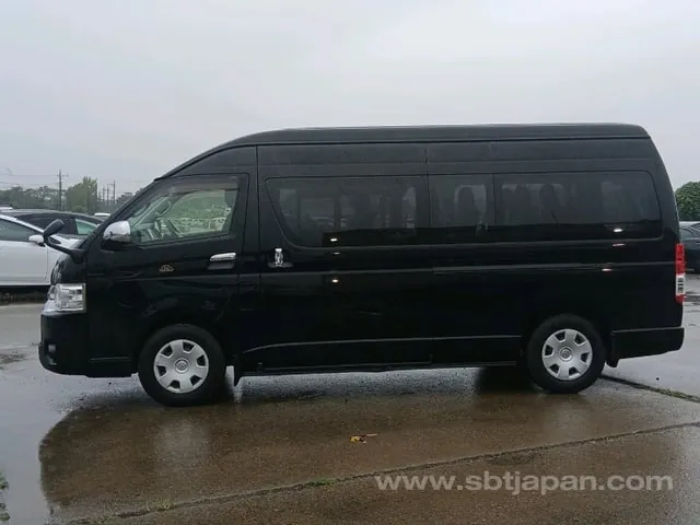 Toyota Hiace 2014 photo 4