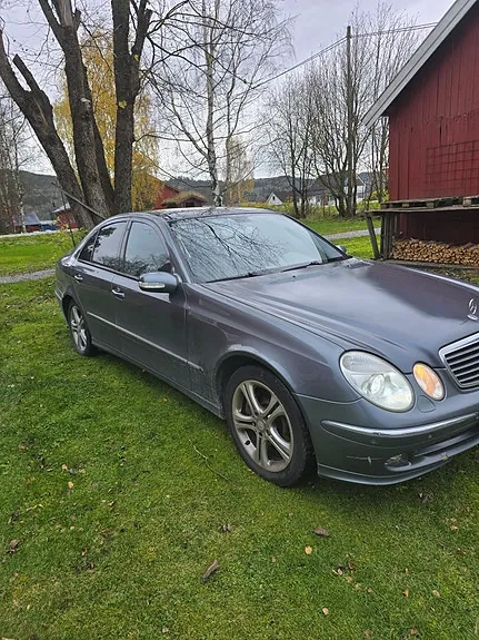 Mercedes-Benz E280 2005 photo 5