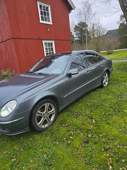 Mercedes-Benz E280 2005 photo 3