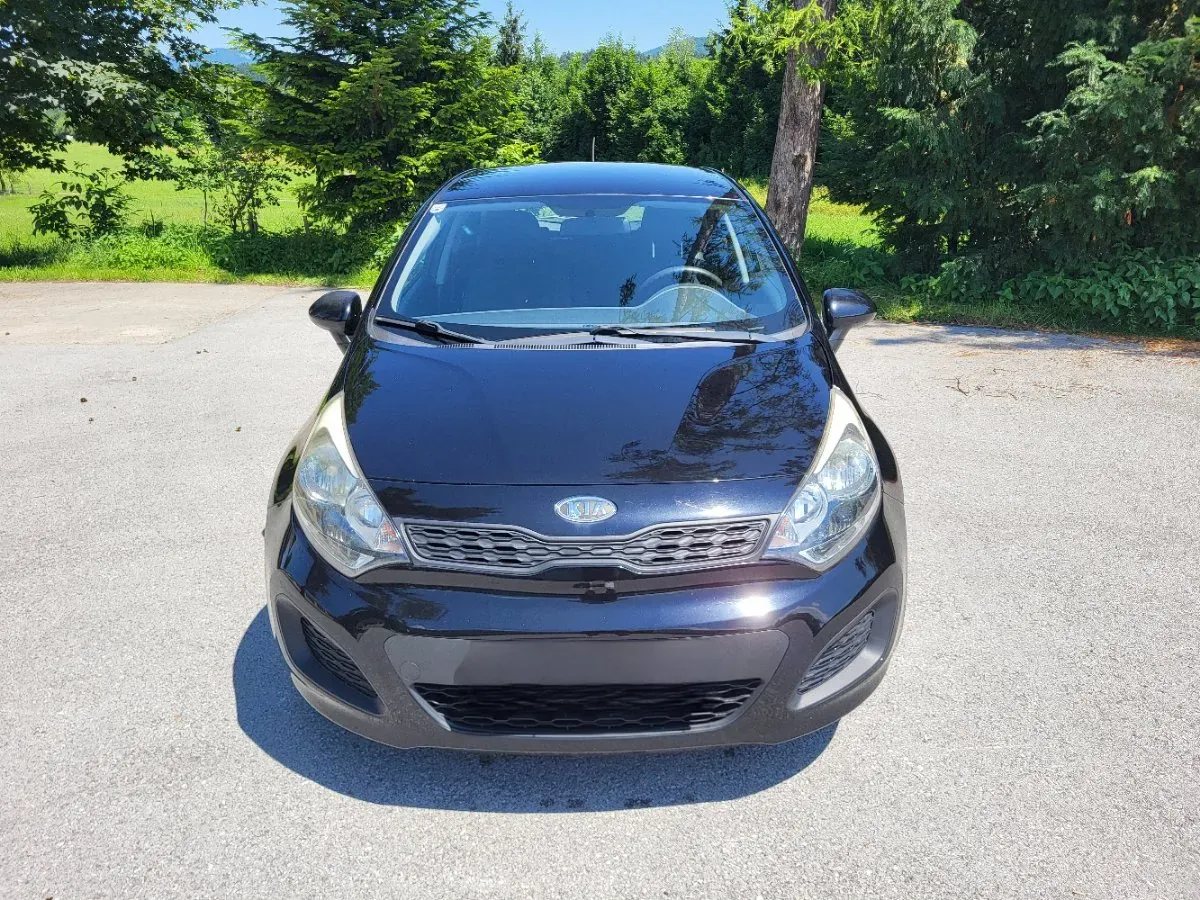 Kia Rio 2011 photo 2