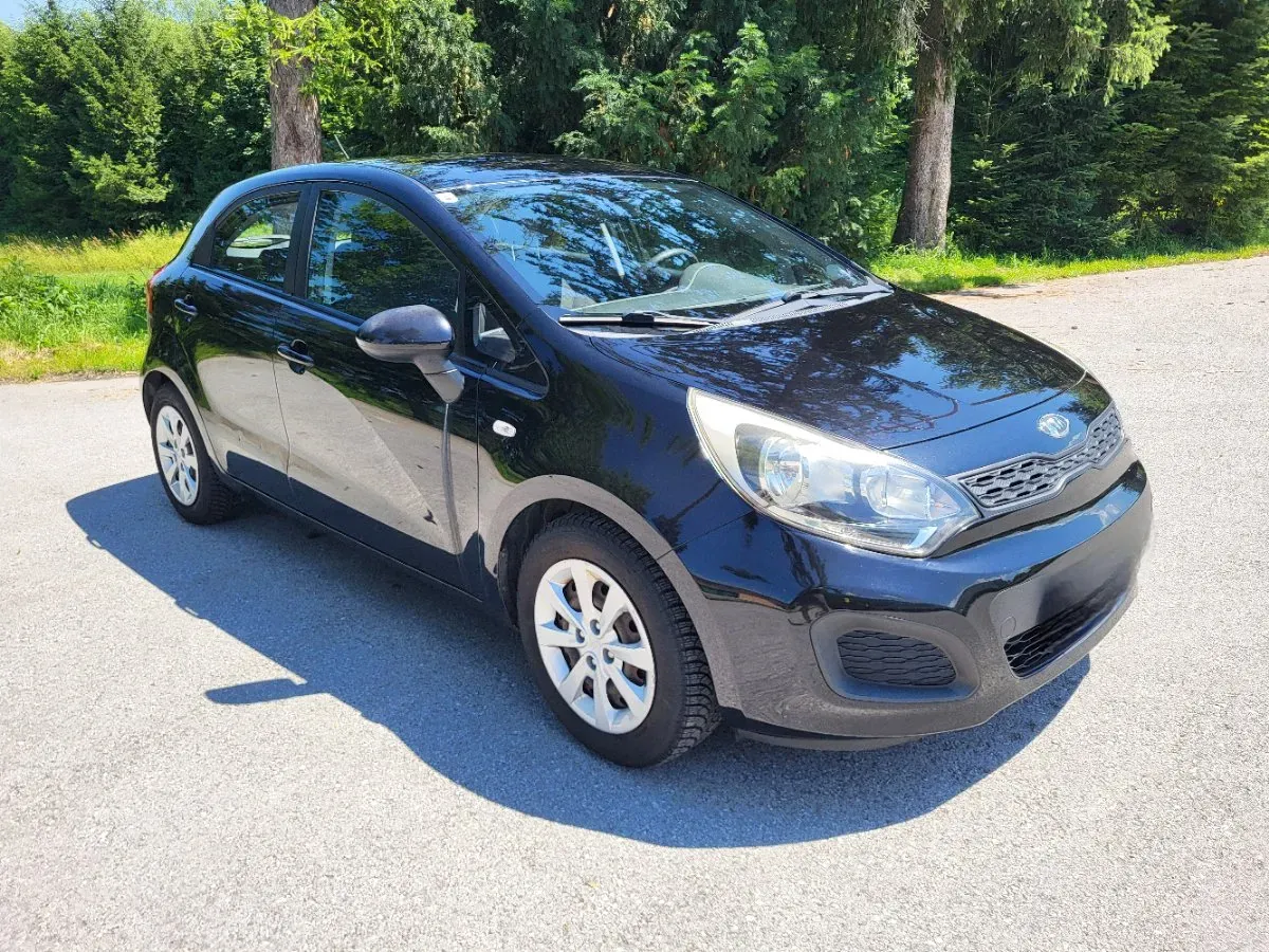 Kia Rio 2011 photo 3