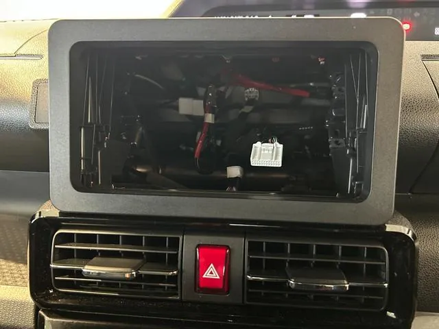 Daihatsu Tanto 2025 photo 5