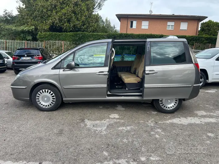 Lancia Phedra 2006 photo 5