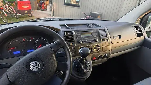 Volkswagen Transporter 2009 photo 3