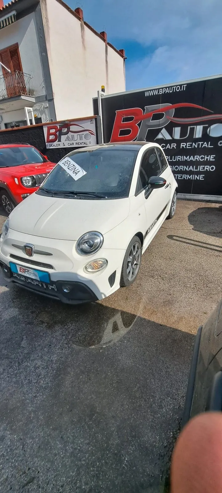 Abarth 595 2018 photo 2