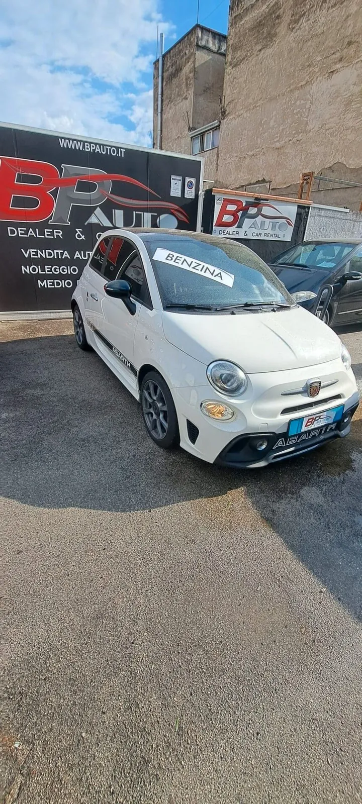 Abarth 595 2018 photo 3