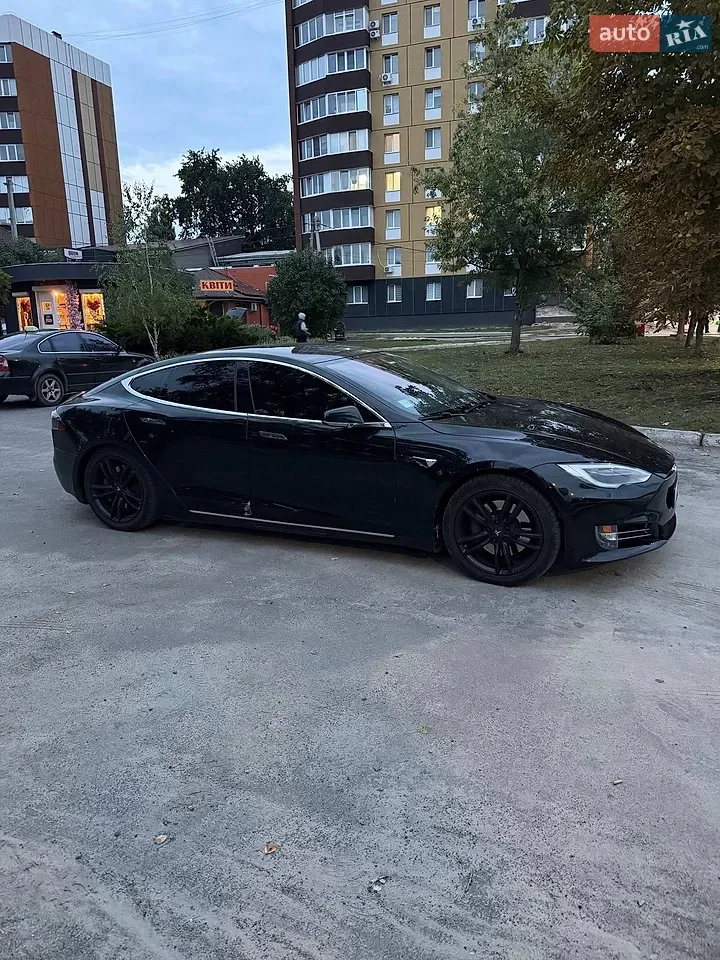 Tesla Model S 2018 photo 5