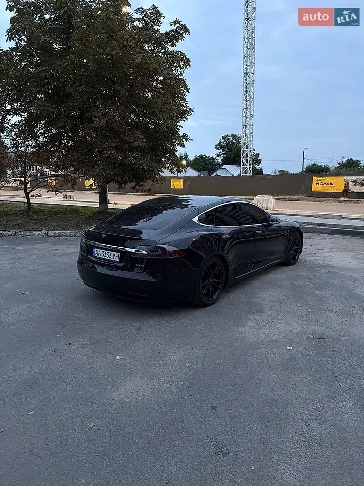 Tesla Model S 2018 photo 2