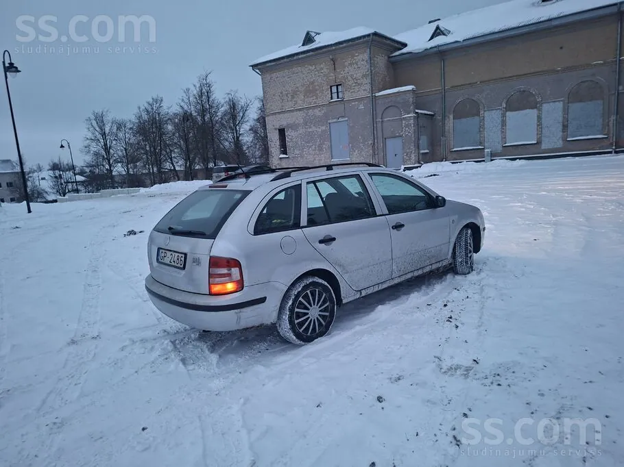 Skoda Fabia 2007 photo 5
