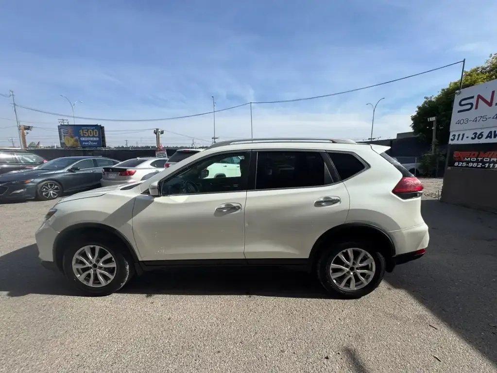 Nissan Rogue 2018 photo 2