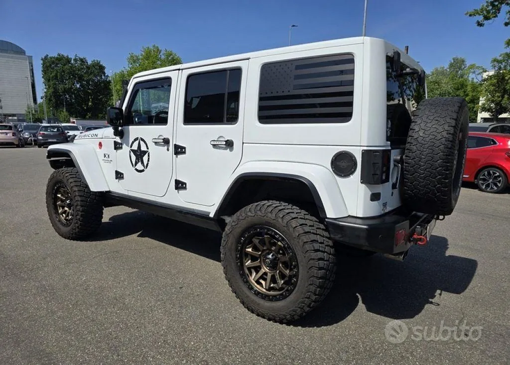 Jeep Wrangler 2011 photo 3