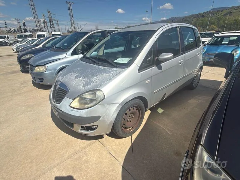 Lancia Musa 2005 photo 2