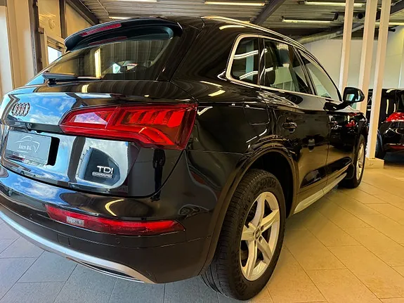 Audi Q5 2017 photo 5
