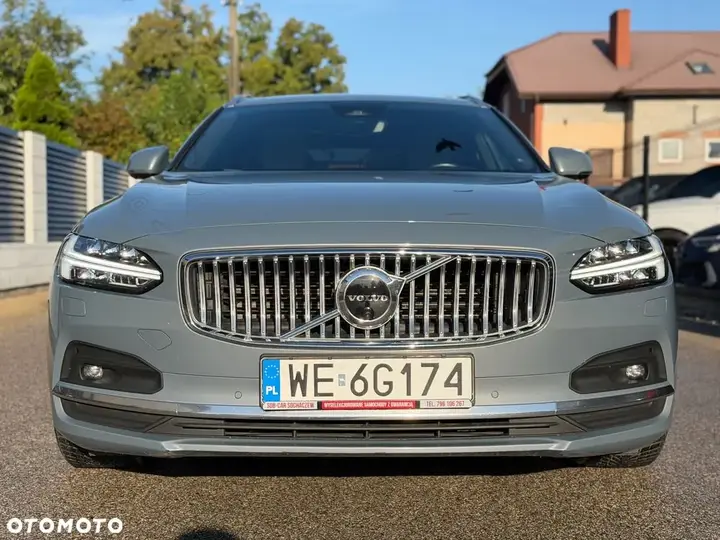 Volvo V90 2022 photo 2