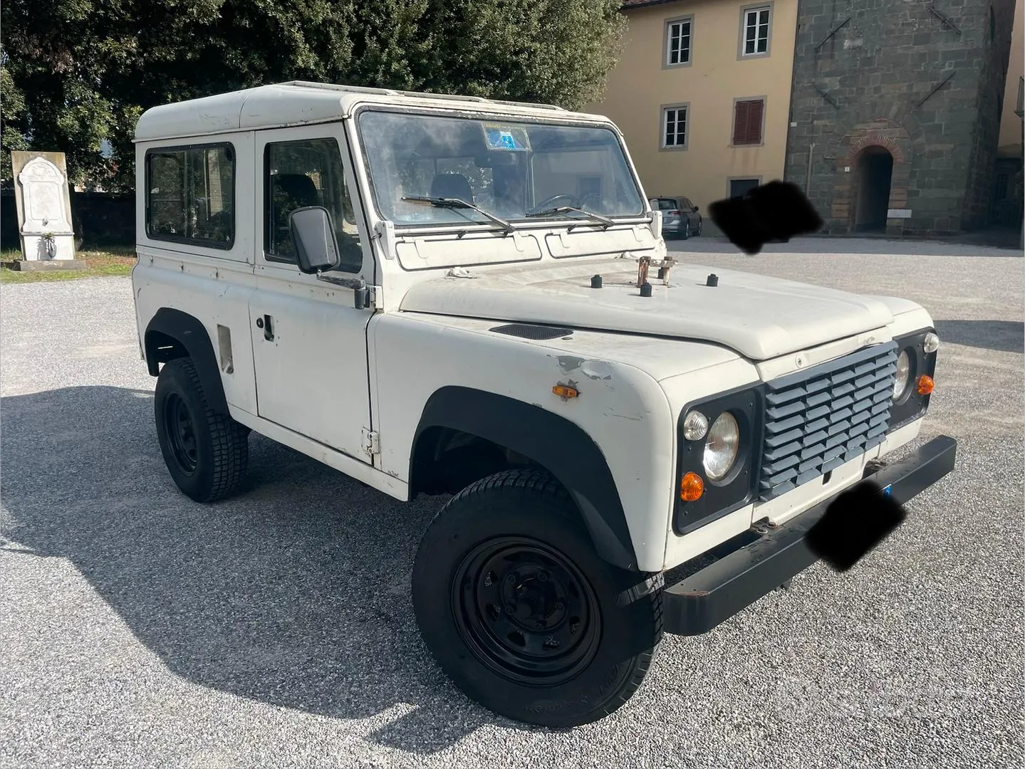 Land Rover Defender 1985 photo 3