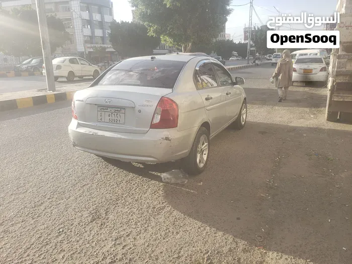 Hyundai Accent 2011 photo 3