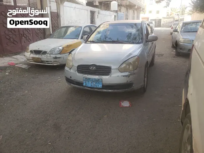 Hyundai Accent 2011 photo 2