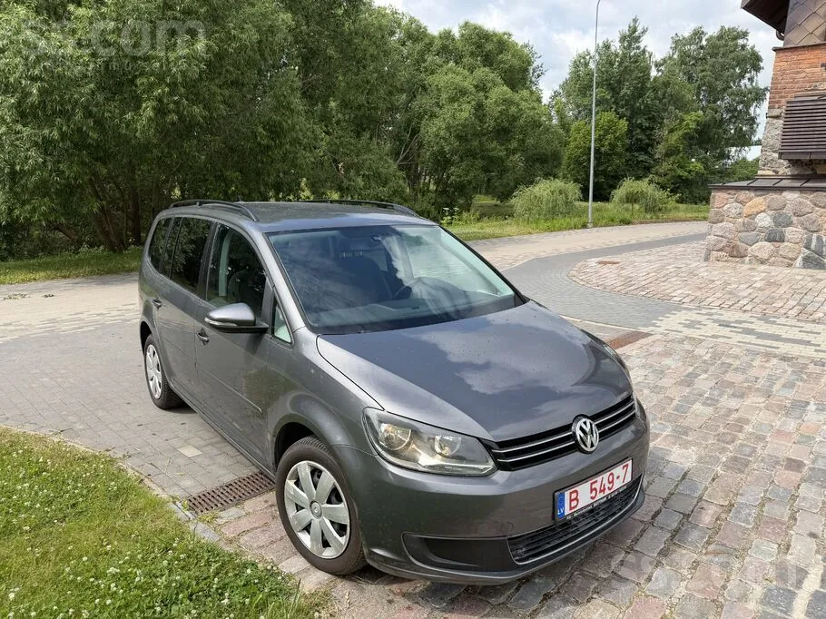 Volkswagen Touran 2010 photo 3