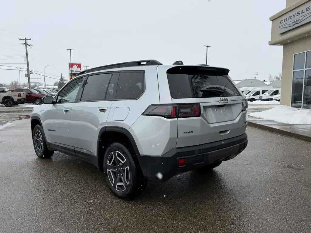 Jeep Cherokee 2026 photo 4