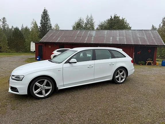 Audi A4 2015 photo 2