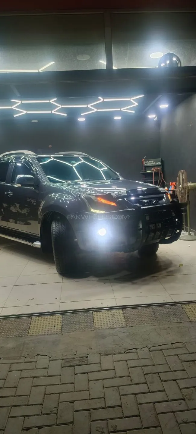 Isuzu D-Max