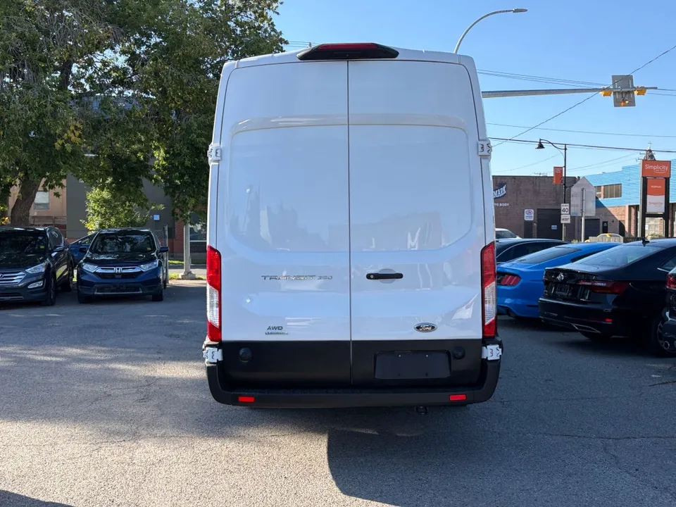 Ford Transit 2025 photo 3