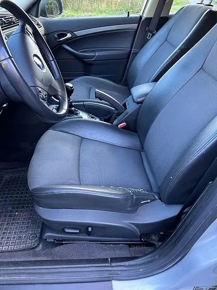 Saab 9-3 2010 photo 4
