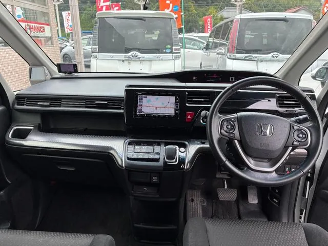 Honda Stepwgn Sparda Hybrid G 2019 photo 4