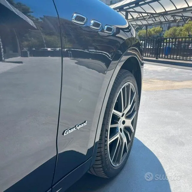 Maserati Levante 2018 photo 4