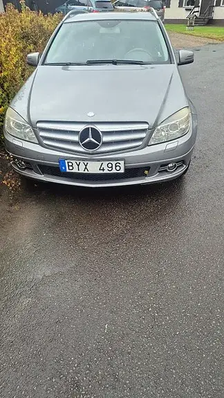 Mercedes-Benz C180