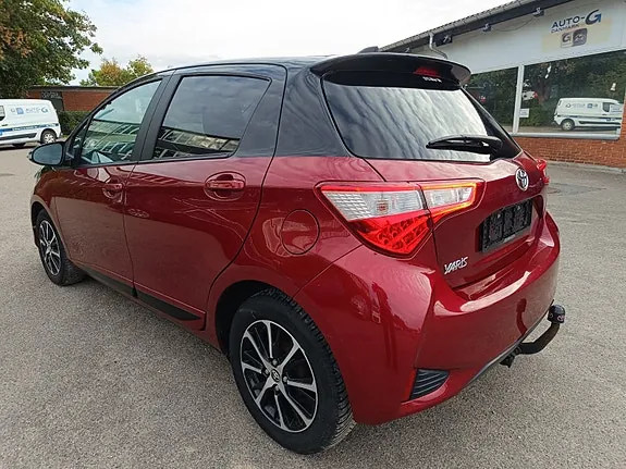 Toyota Yaris 2018 photo 5