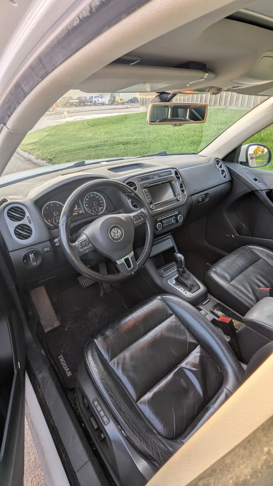 Volkswagen Tiguan 2012 photo 2